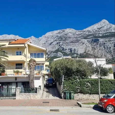 Apartment Ivana *